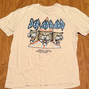 Def Leppard Graphic Beige T-Shirt